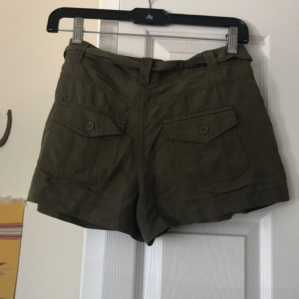 Forever 21 Shorts - Picture 2 of 4